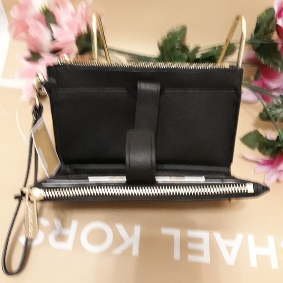 Michael kors wristlet / wallet - Picture 2 of 5